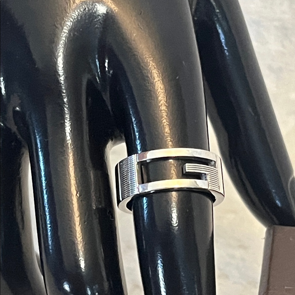 Gucci Ring sz 16/ US 7 1/2 Full inclusion - Picture 3 of 13